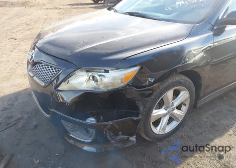 2011 Toyota Camry Se z USA, uszkodzony, nr VIN 4T1BF3EK1BU753126